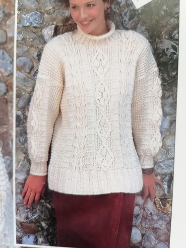 LADIES' ARAN SWEATER, 76-107cm, 10ply - HAYFIELD Knitting Pattern 4536 - Picture 2 of 3