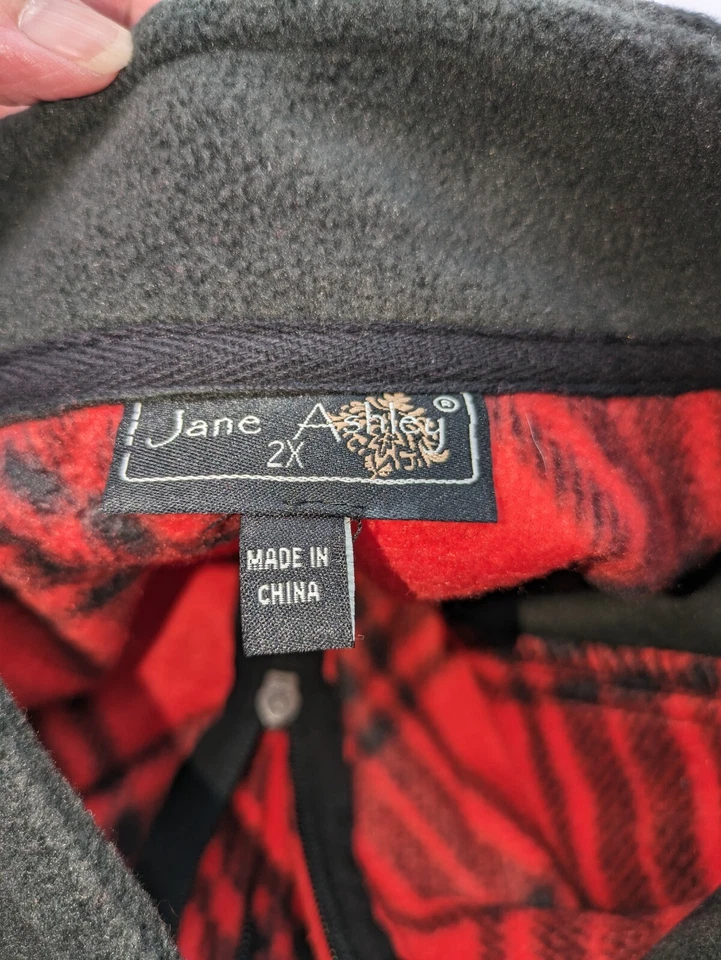 Красный и черный клетчатый женский жилет от Jane Ashley, размер 2 XL, флис - Изображение 4 из 4