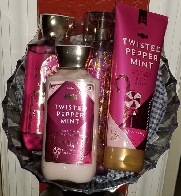 BATH AND & BODY WORKS TWISTED PEPPERMINT women's gift basket 4 items
