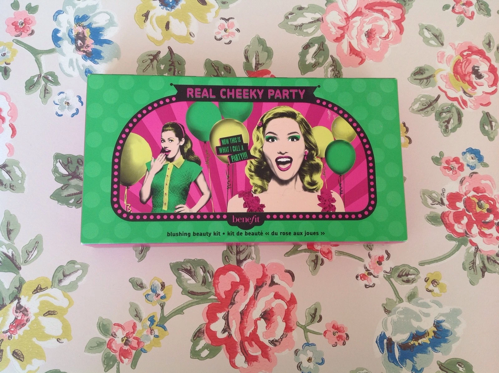 ⭐️BENEFIT⭐️REAL CHEEKY PARTY⭐️Makeup Set⭐️blushing beauty kit
