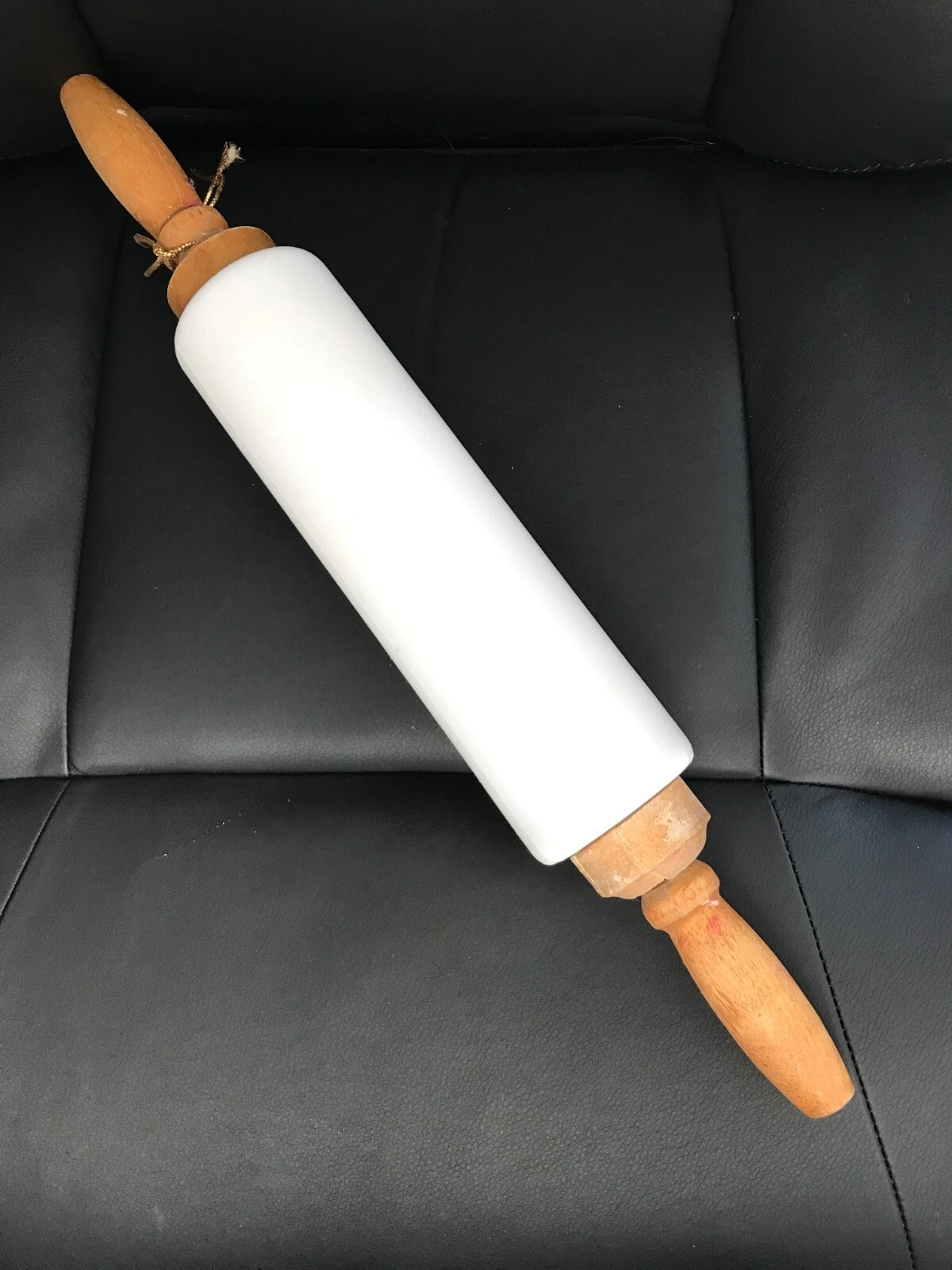1920s IMPERIAL Mfg Co. Milk Glass Rolling Pin Wooden Wood Handles 18 "L - BEx K