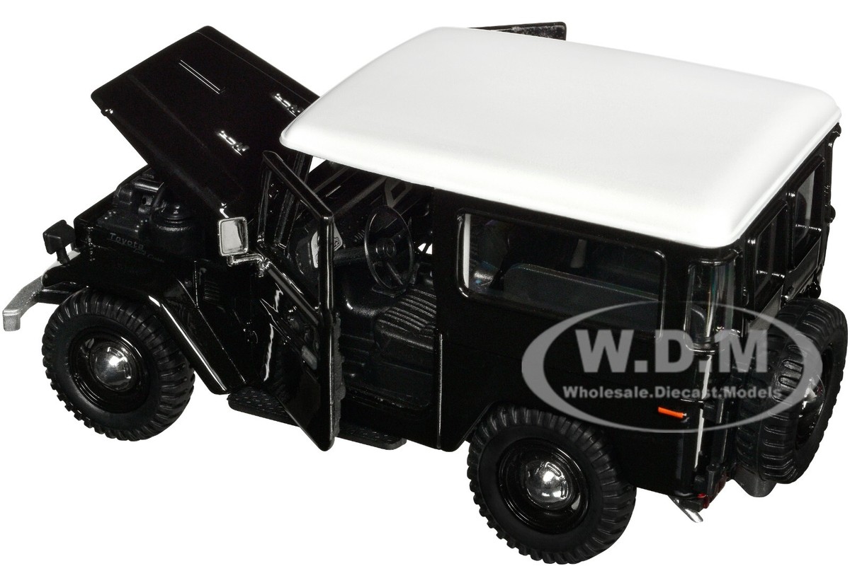 ミニカー Toyota FJ40 Land Cruiser 1:24 Motormax 1:24 Toyota FJ40 Land Cruiser Diecast Model Car