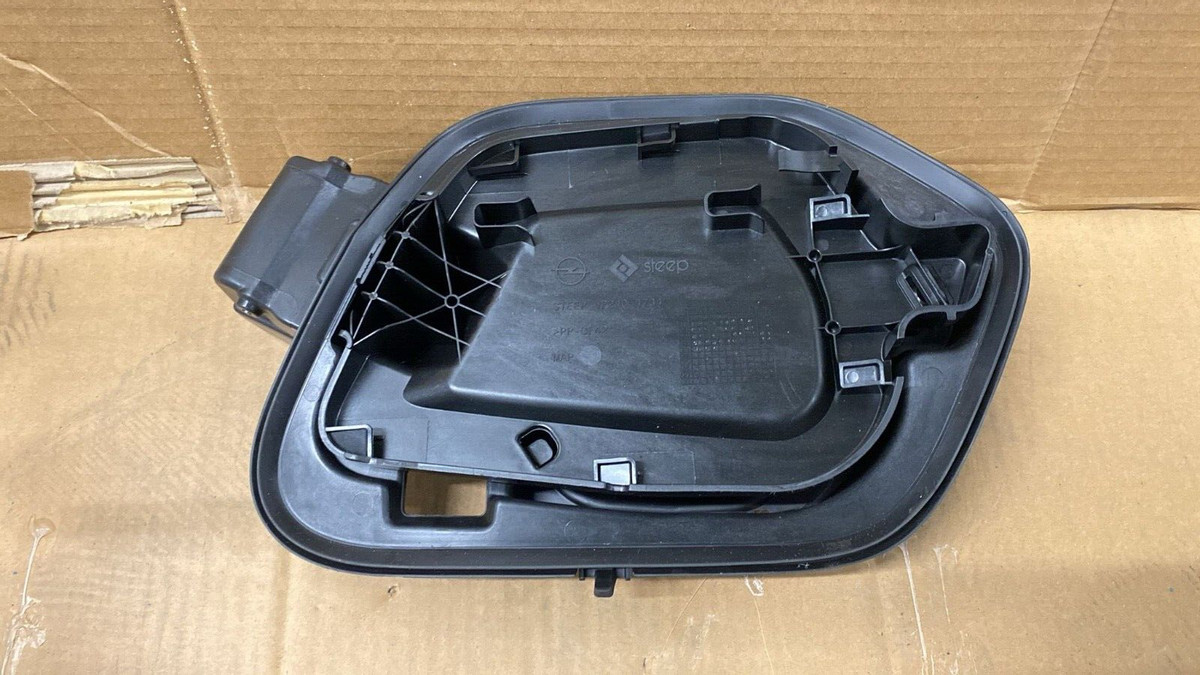 GENUINE VAUXHALL CORSA F BRACKET DOOR FLAP MECHANISM 9831353780 | eBay
