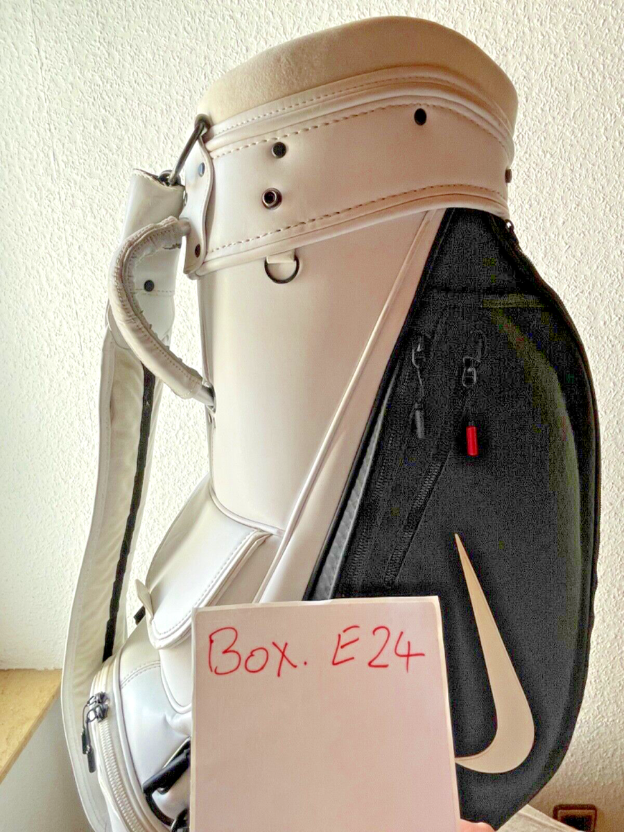 Nike GOLF パスケース & キーチェーン セット 00s Nike GOLF パスケース & キーチェーン セット 00s NIKE GOLF