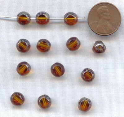 18 VINTAGE CZECH TOPAZ BEIGE GRAY MATRIX GLASS 8mm. CUT ROUND BEADS 1977