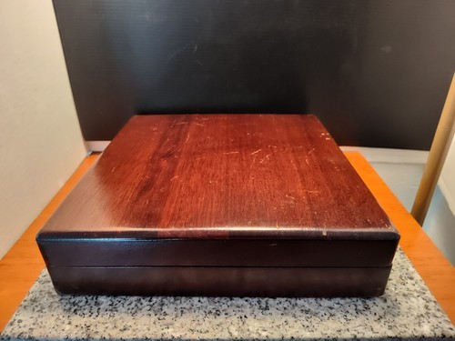 CUTCO Knife Storage Box. 12 Slot. New Kensington. Vintage Wood Box (Case ONLY). - Picture 4 of 10