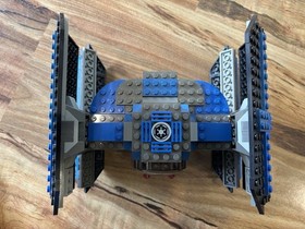 LEGO Star Wars: Tie Fighter & Y-Wing (7150) Complete w all Figs Retired