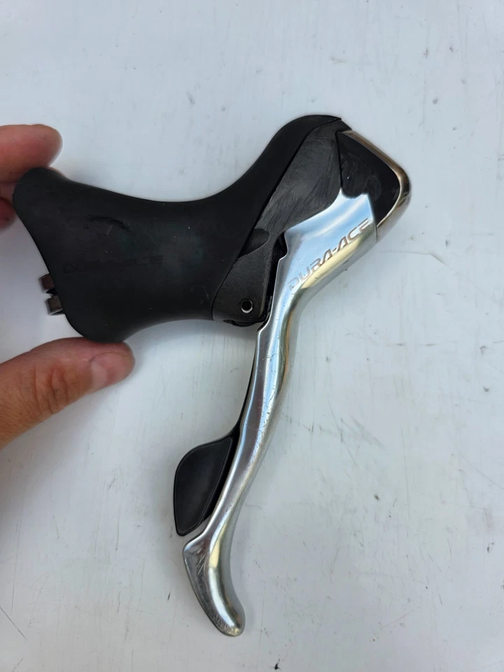 Shimano Dura Ace ST 7800 Shifters/Levers, 2x10 Speed, Good Working Condition! - Image 3 of 4