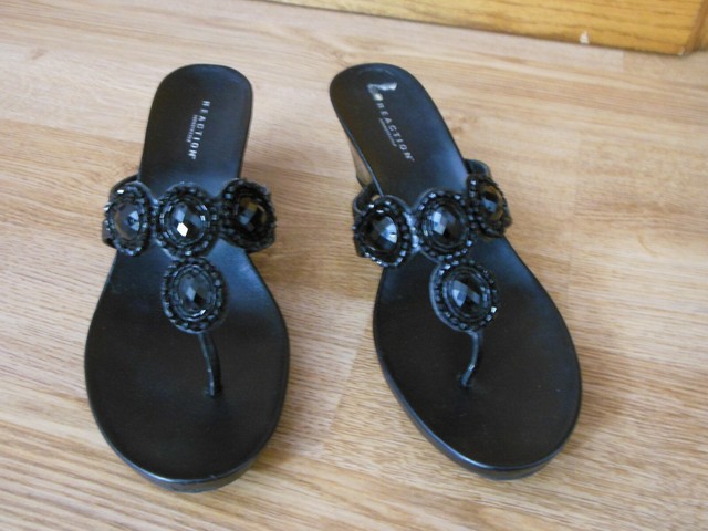 kenneth cole reaction flip flops mens