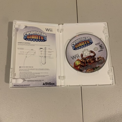 Skylanders: Giants (Nintendo Wii U, 2012) - Picture 2 of 3
