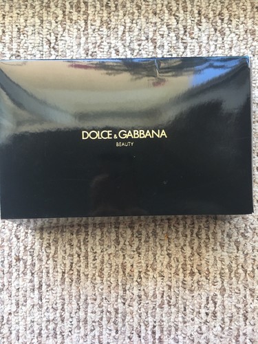 Dolche Gabbana Black Velver Makeup Bag - Picture 6 of 6