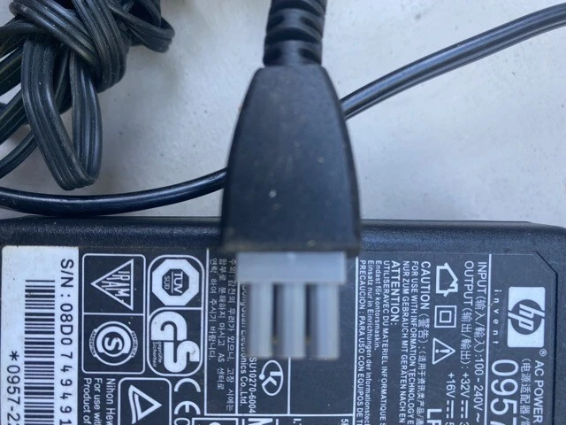 Genuine  Compaq ADP-60DB Laptop AC Power Adapter, Output 19V DC 3.16A - Image 3 of 4