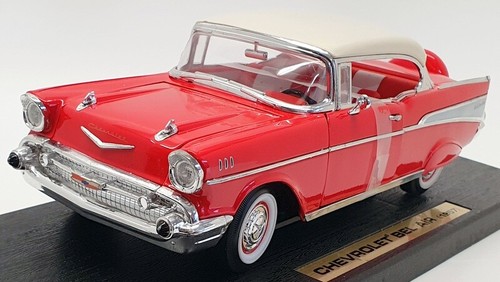 Road Legends 1/18 Scale Model Car 92109 - 1957 Chevrolet Bel Air - Red