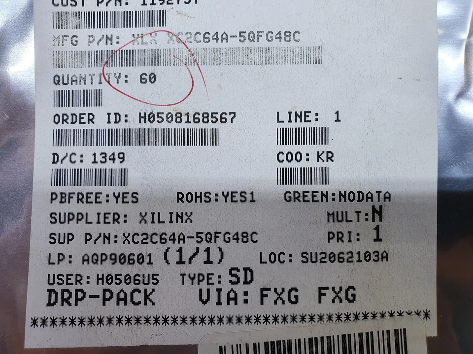 Xilinx XC2C64A CoolRunner-II CPLD (Lote de 60 Piezas) Foto 3 de 3