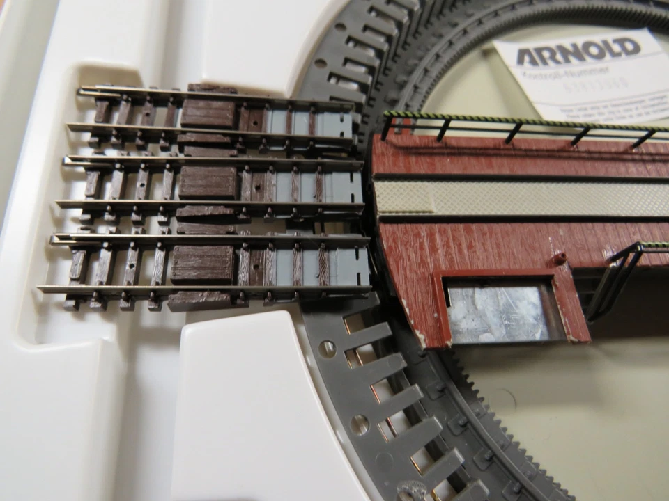 Arnold N Electric Turntable. Excellent Condition. - Image 2 of 4