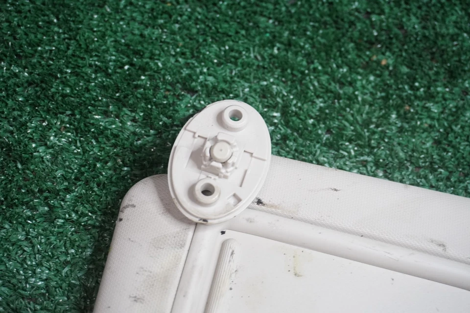 2025 丰田卡罗拉遮阳板原始设备制造商 peice 7431002R20B0 — 第 3/4 张图片