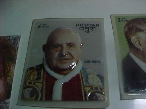 Bhutan , Stamp Set , Litho Embossed stamps , Steel Foil , 3D, MNH, Unusual . - Picture 2 of 7