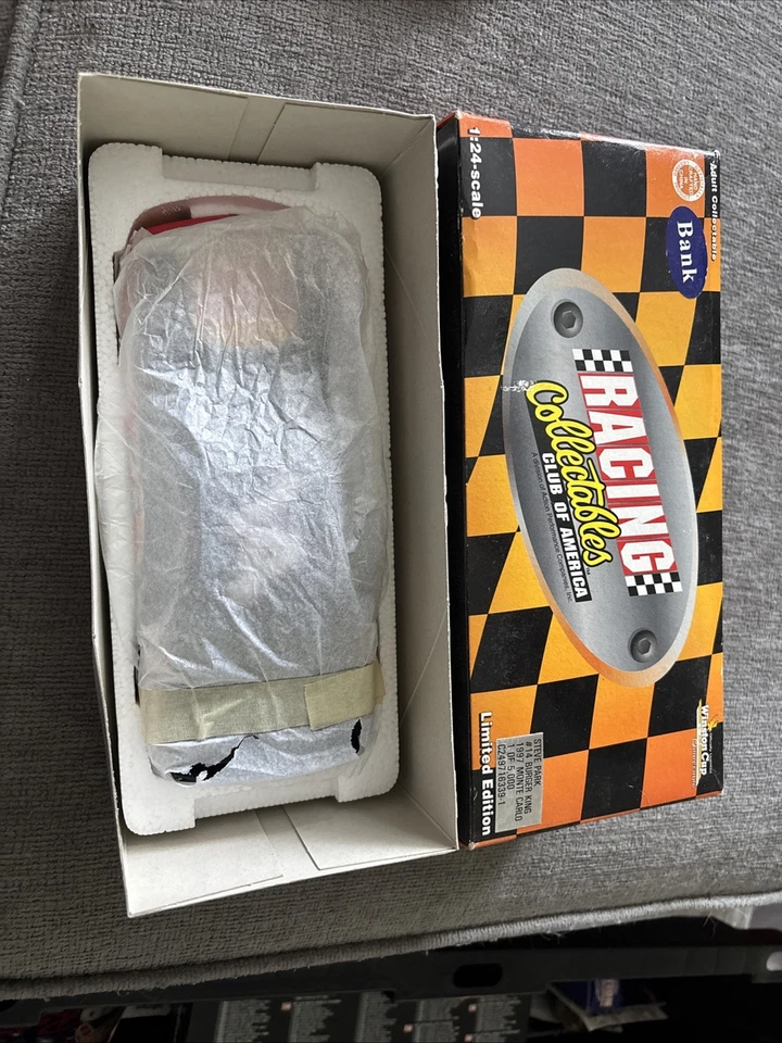 STEVE PARK #14 DEI BURGER KING 1:24 RCCA ACTION 1997 1 OF 5000 DIECAST COIN BANK - Image 2 of 4