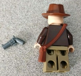 Lego Indiana Jones w/Hat Gun And Satchel 7627 7623 7626 7628 7198 Minifigure 