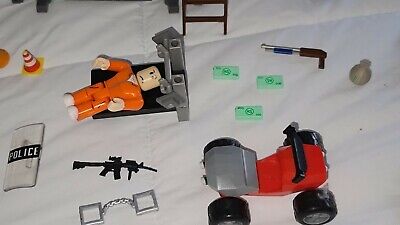 Authentic Roblox Jailbreak: Great Escape Playset, Hobbies & Toys