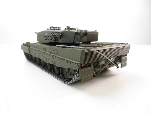 (ID0584) Minichamps 350011000 Panzer Leopard 2, 1:35 OVP - Bild 5 von 12