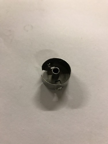 *NOS* 9076-PFAFF-BOBBIN CASE FOR SEWING MACHINES-FREE SHIPPING* - Picture 2 of 2