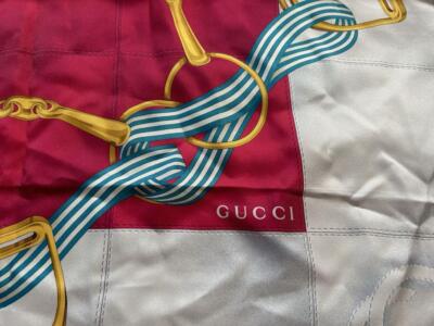 GUCCI スカーフ ホワイト/レッド GUCCI スカーフ ホワイト/レッド New Gucci Scarf White Ropes