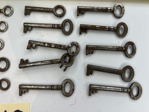 20 Vintage Cabinet Keys Pre Cut Tubular Restoration Wedding Lock Key (10) - Picture 9 of 24