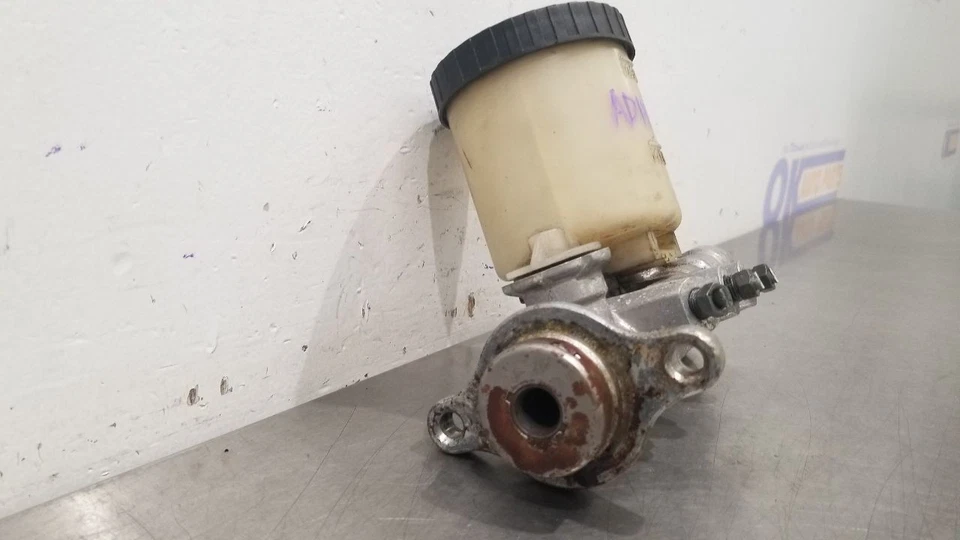 Nissan 300Zx 1985 turbo freno cilindro maestro Foto 4 de 4