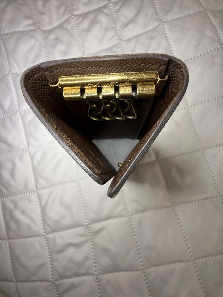 Estuche para llaves Louis Vuitton Multicles 4 anillos - Damier Level - marrón Foto 3 de 4