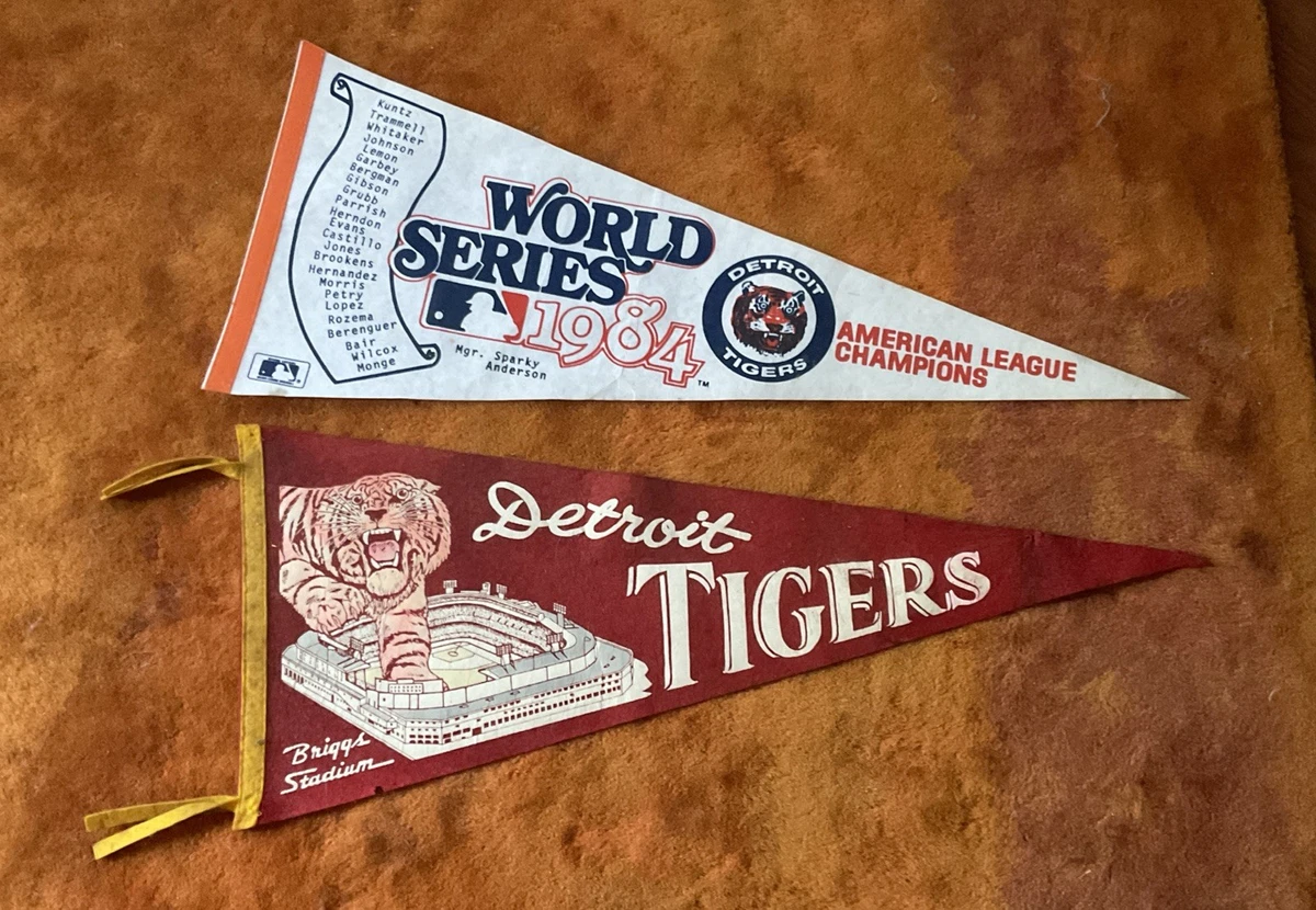 Detroit Tigers Baseball 1984 Vintage Sports Pennants and Flags for