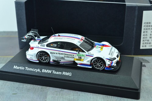Coche de carreras Minichamps 80422351055 BMW M3 DTM 2013 #15 blanco escala 1/43 - Imagen 2 de 4