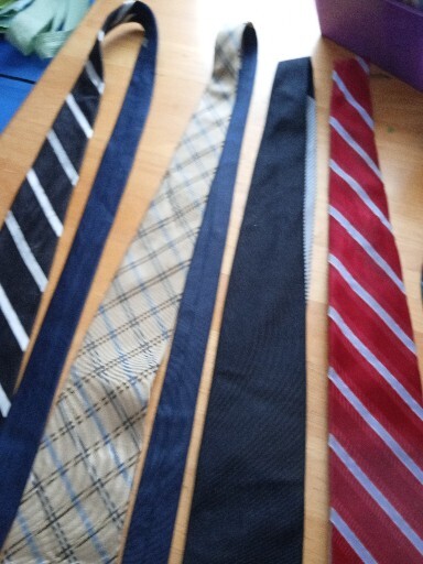 Lot of 4-100% Silk Ties, Tommy Hilfiger,  Beautiful Colorful Fun Neckties thumbnail 4