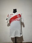 Foto 1 di 9