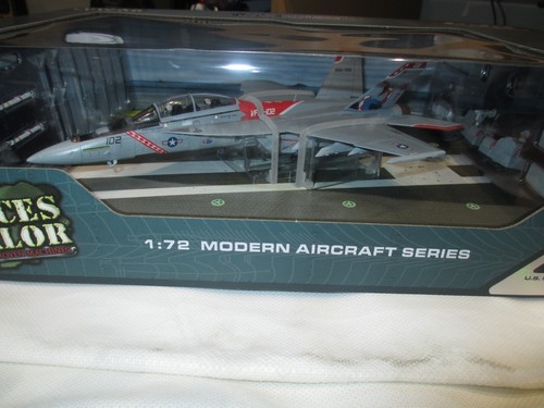 FORCES OF VALOR 1:72 LOCKHEED MARTIN F/A-18F SUPER HORNET VFA-102 DIAMONDBACKS - Picture 2 of 6