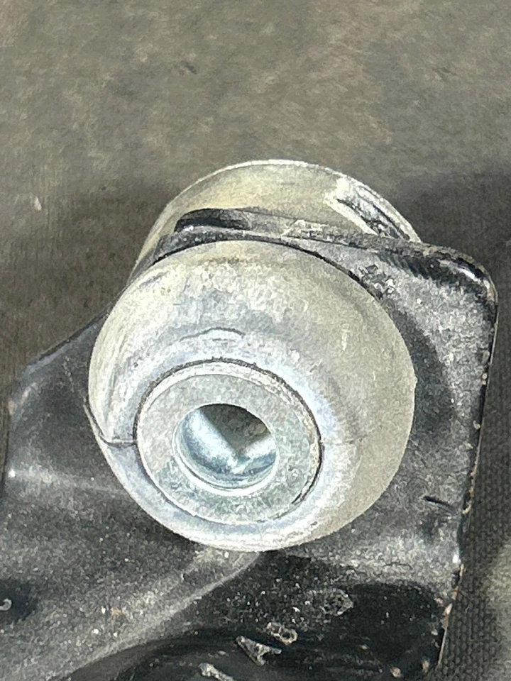 Fits 2008-2014 Dodge Avenger Throttle Body Bracket OEM:N/A Foto 2 de 4