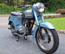 Triumph T21