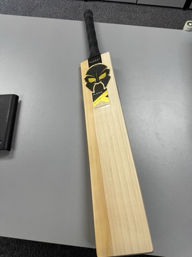 Phantom PS7 PlayerSeries Pro Reserve (G1) Cricket Bat 2lb 10oz - VK18 Shape
