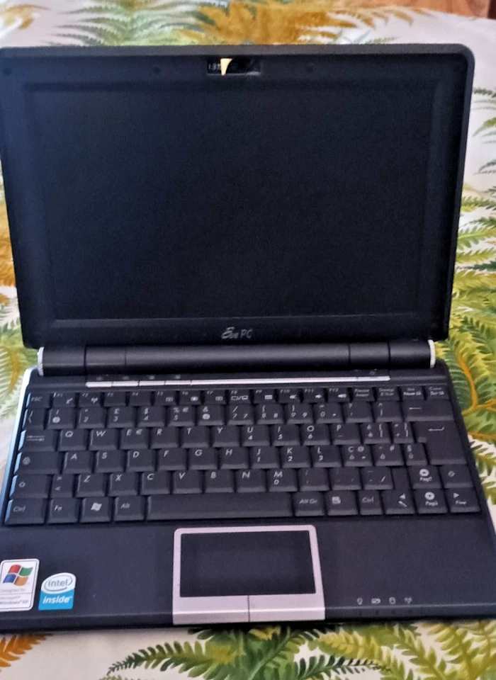 computer portatile usato asus eeèc - Immagine 2 di 4