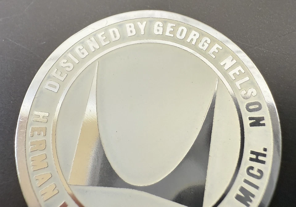 Sofá de escritorio seccional con etiqueta medallón logotipo George Nelson Herman Miller años 60 Foto 3 de 4