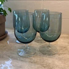 4 Dusky Blue Iced Tea Water Glasses Brandy Wine Goblets 6.5” Clear Stems 16 oz