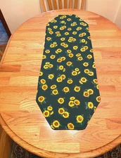 New Table Runner Sunflower Print /Hunter Green Gingham, Reversible  Table Runner