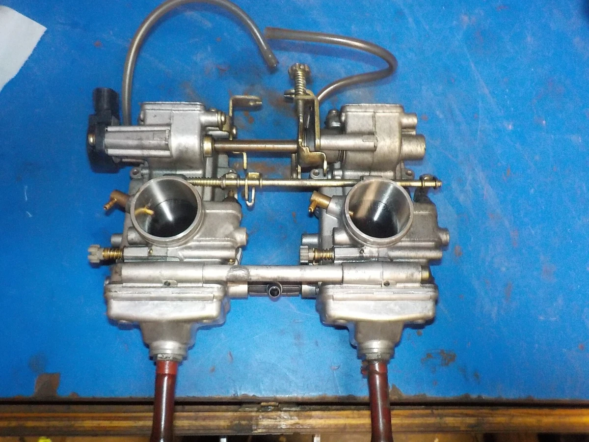 Polaris Rmk 800 Vertical edge Carburators good used 2004/0thers 