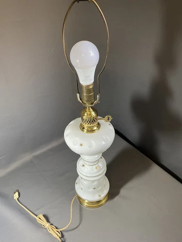 Vintage Space Age Atomic Starburst💥 Milk Glass Mid Century Modern Table Lamp