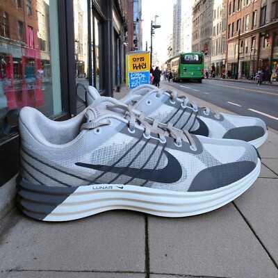 Nike Lunar Roam Grey Mesh  Athletic Lace Up Comfortable Running Shoes Sz 8.5
