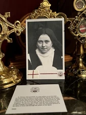 St. Therese of Lisieux Large Holy Card With Relic & Prayer.