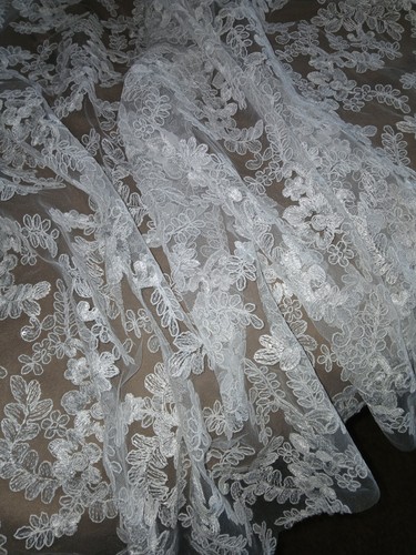 5.5 yards of Corded Floral Embroidered Sequin White Bridal Lace Fabric - Picture 4 of 4