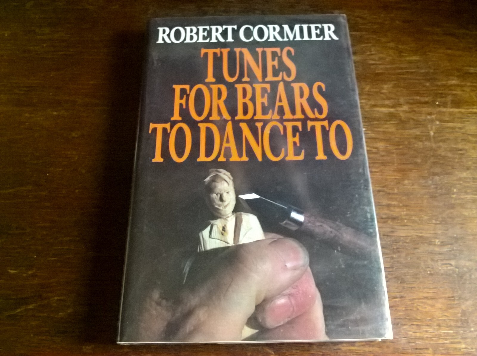 Tunes for Bears to Dance to, Robert Cormier 1st UK edn hb dj children's fiction