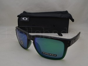 oakley holbrook fade