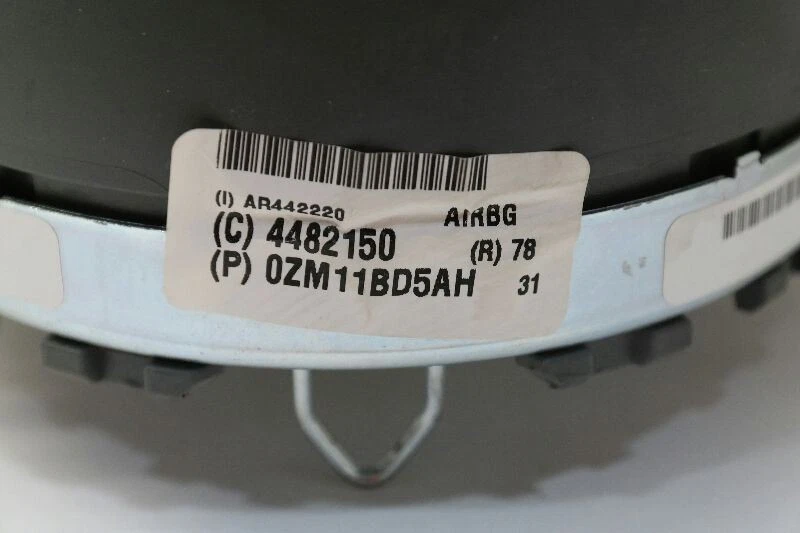 2010 10 Chrysler Town Country Left Wheel Airbag LH Foto 3 de 4